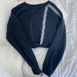 Gymshark 24/7 Cropped Sweater Black Size Small